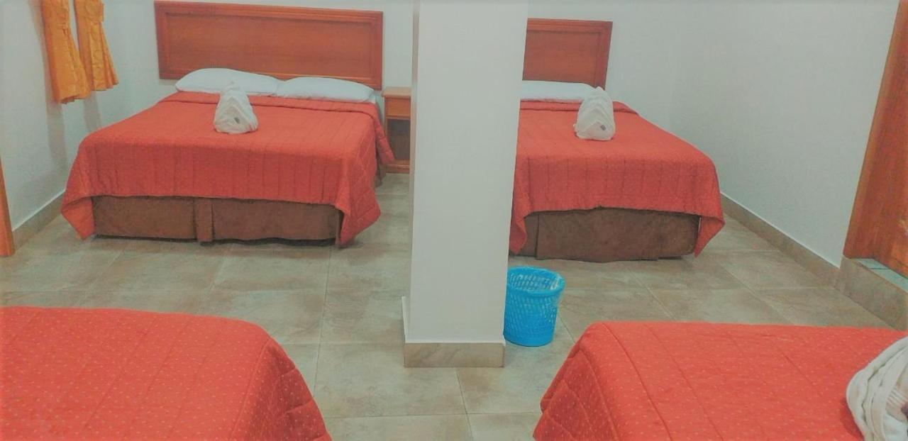 Hostal Espana Puerto Ayora  Esterno foto