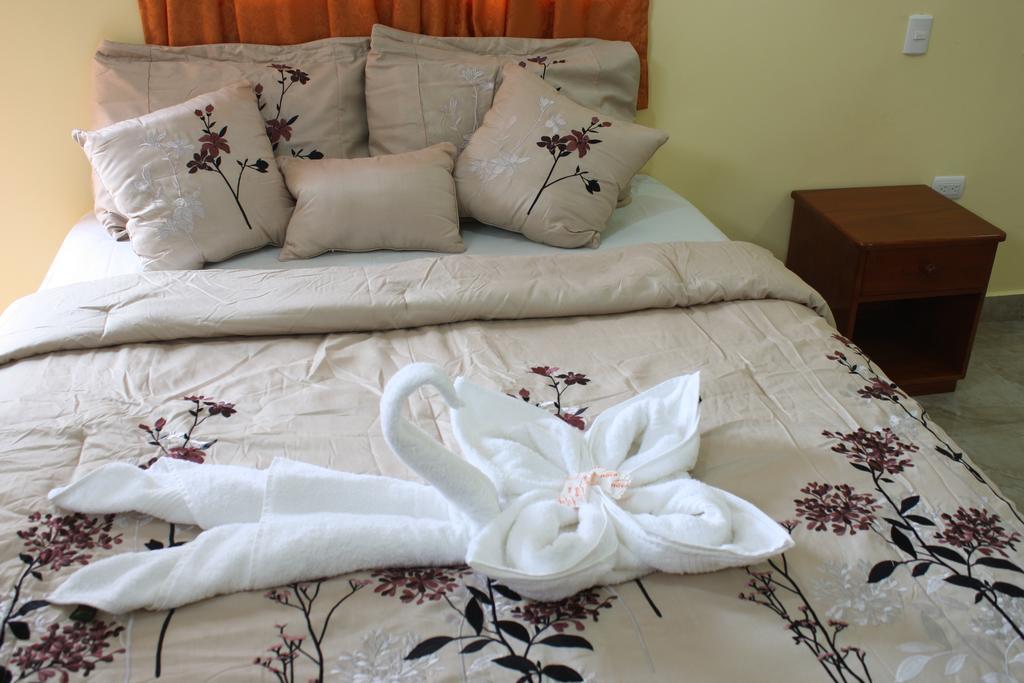 Hostal Espana Puerto Ayora  Esterno foto