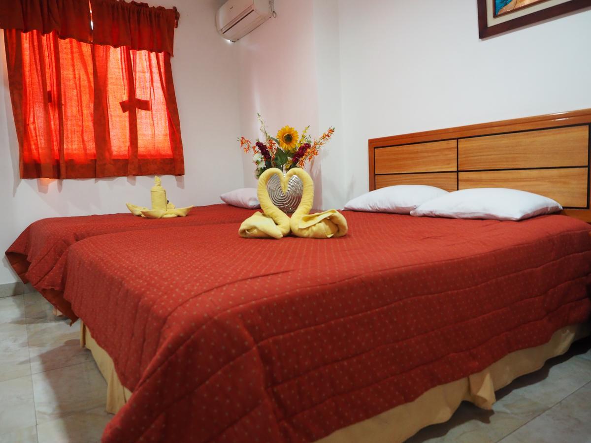 Hostal Espana Puerto Ayora  Esterno foto