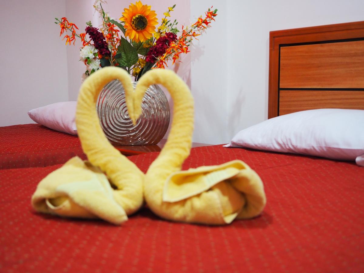 Hostal Espana Puerto Ayora  Esterno foto