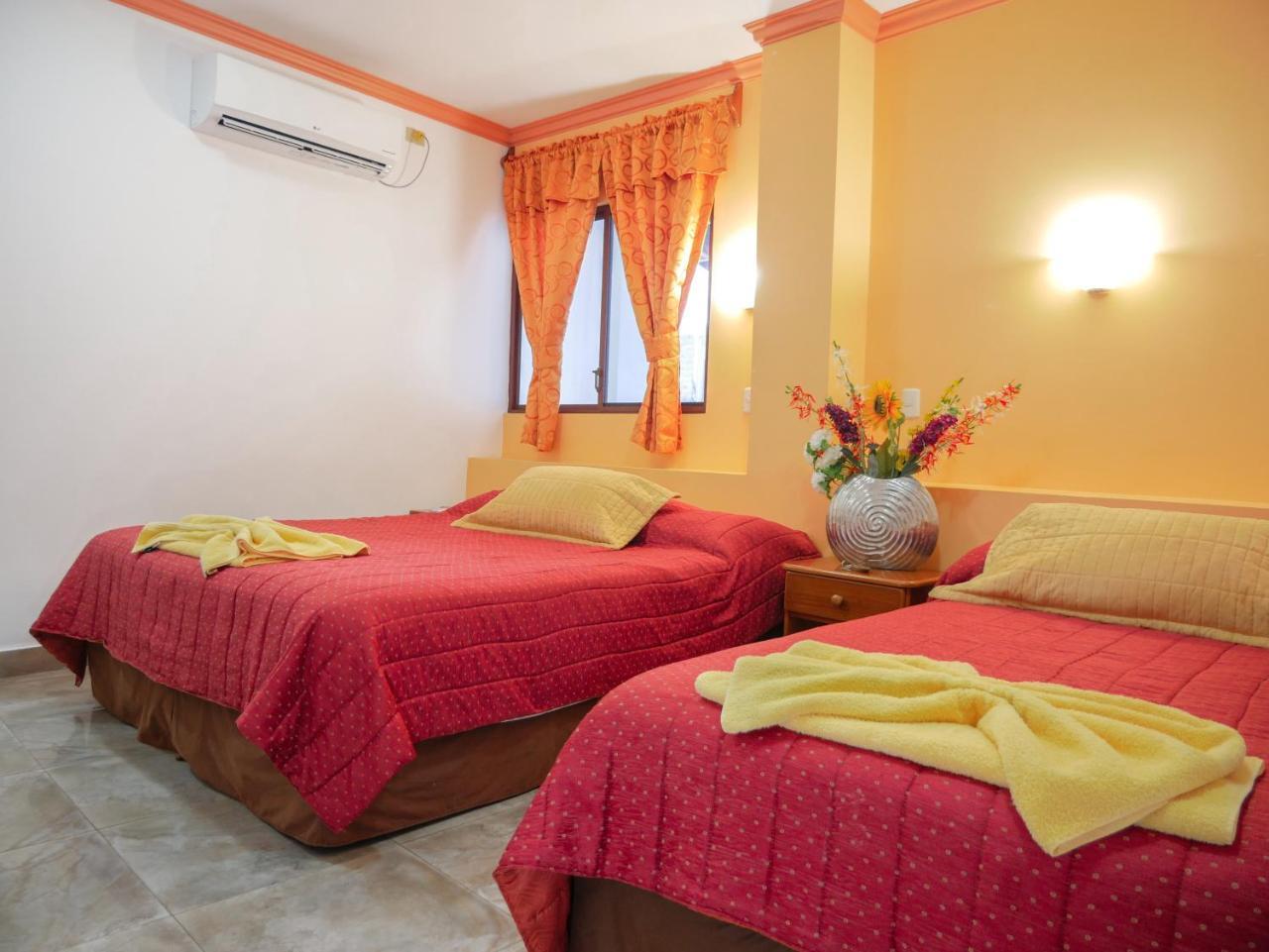 Hostal Espana Puerto Ayora  Esterno foto