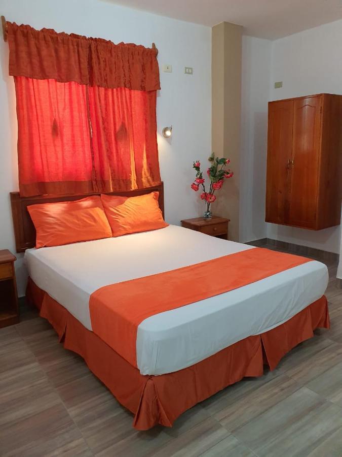 Hostal Espana Puerto Ayora  Esterno foto